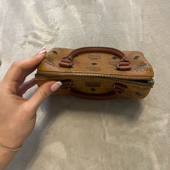 MCM NANO SPEEDY SMALL BAG - Picture 2 of 5